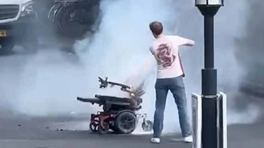 Tweede arrestatie voor in brand steken 69-jarige man in rolstoel in Utrecht Tweede arrestatie voor in brand steken 69-jarige man in rolstoel in Utrecht